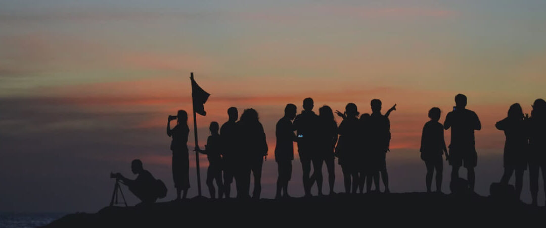 SAS and holacracy, who dares wins